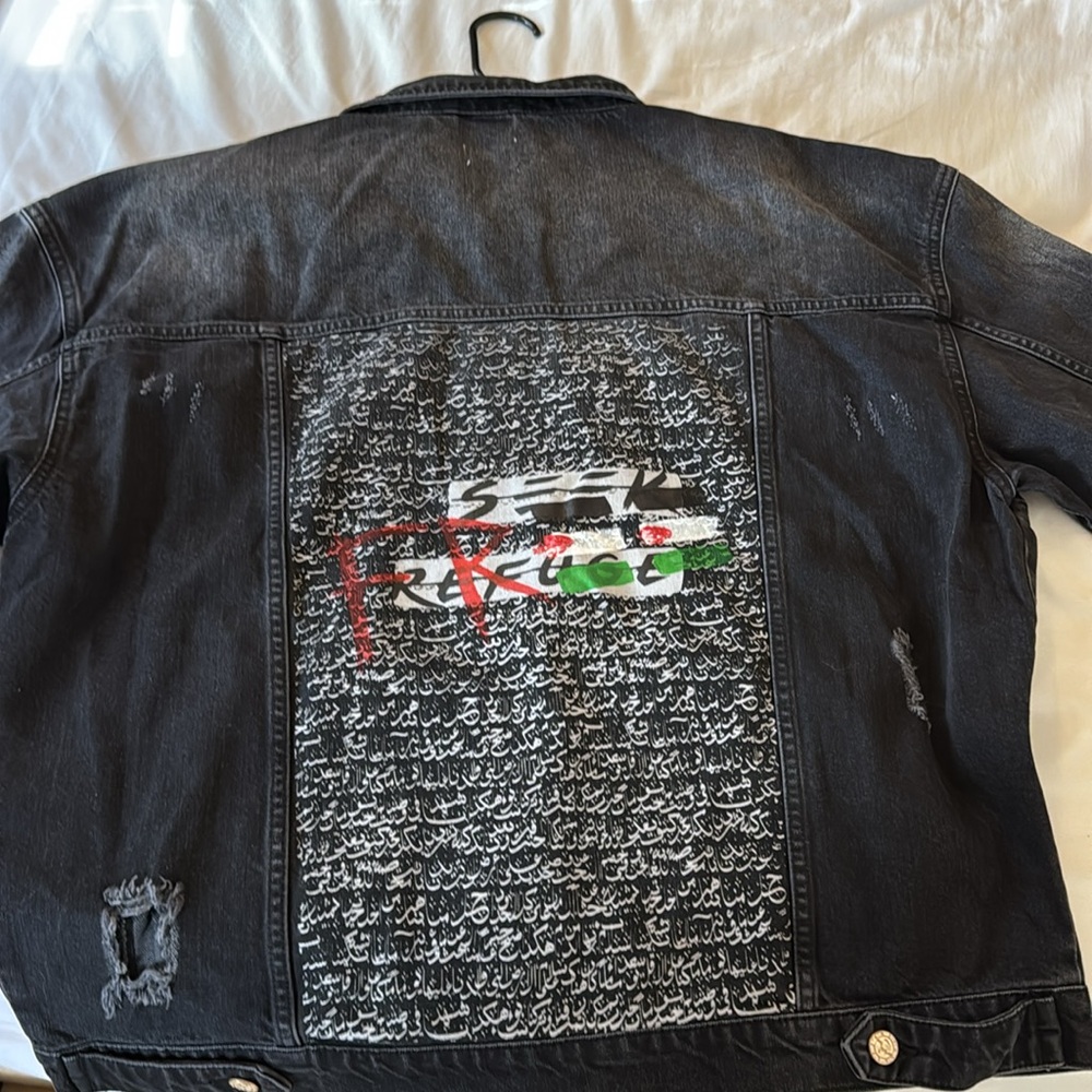 Men’s denim jacket Seek Refugee black distressed jean jacket - Picture 4 of 6